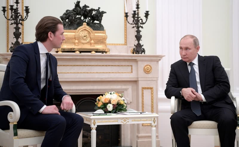  Putin è sicuro: “Ue difenda il Nord Stream 2, è nel suo interesse” 