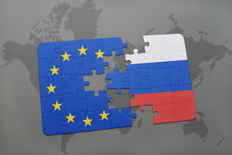 L'Ue prende le distanze dalla Russia: 